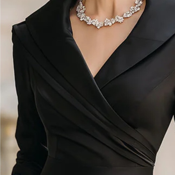 Mooyius Vintage Inspired Satin Midi Dress with Draped Collar Black NWT size XS - Picture 4 of 9